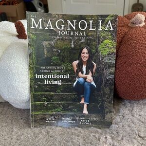 Magnolia Journal with Green and White Cover. Spring 2018